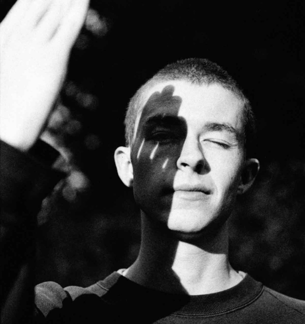 New Finds – Quinn Oulton’s ‘Show Your Face’ Is A Hypnotic Event