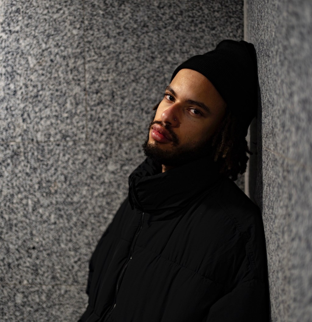 Hear Charms’ new EP ‘Dear Listeners’