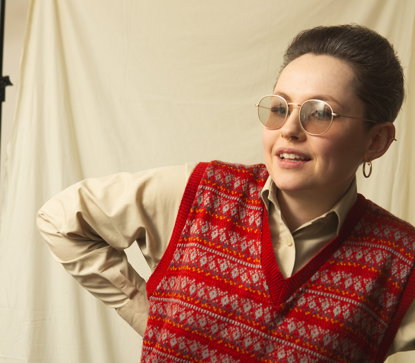 Nia Wyn Pens Ballad of Regret on ‘Can’t Get No Love ‘Round Here’