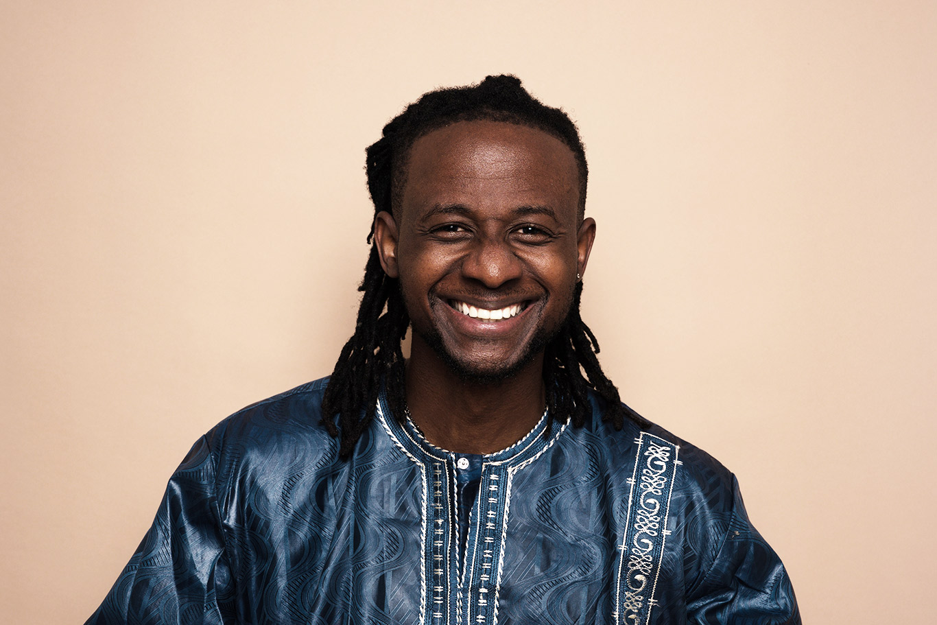 De Oscar Effekt Makes Language A Rare Gift For Music