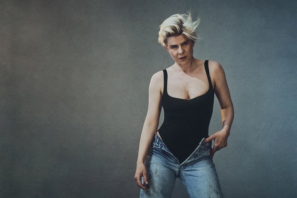 ‘Dopamine’: Robyn Returns With A Big Pale&nbsp;Tune