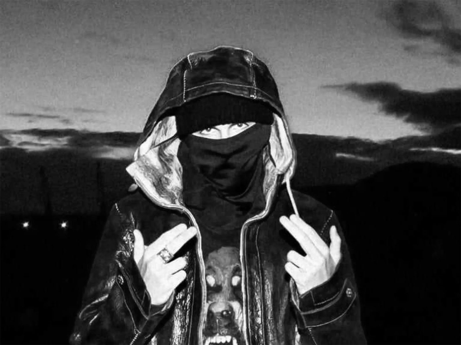EsDeeKid Spears UK Rap With Spine on Energy Driven ‘Omens’