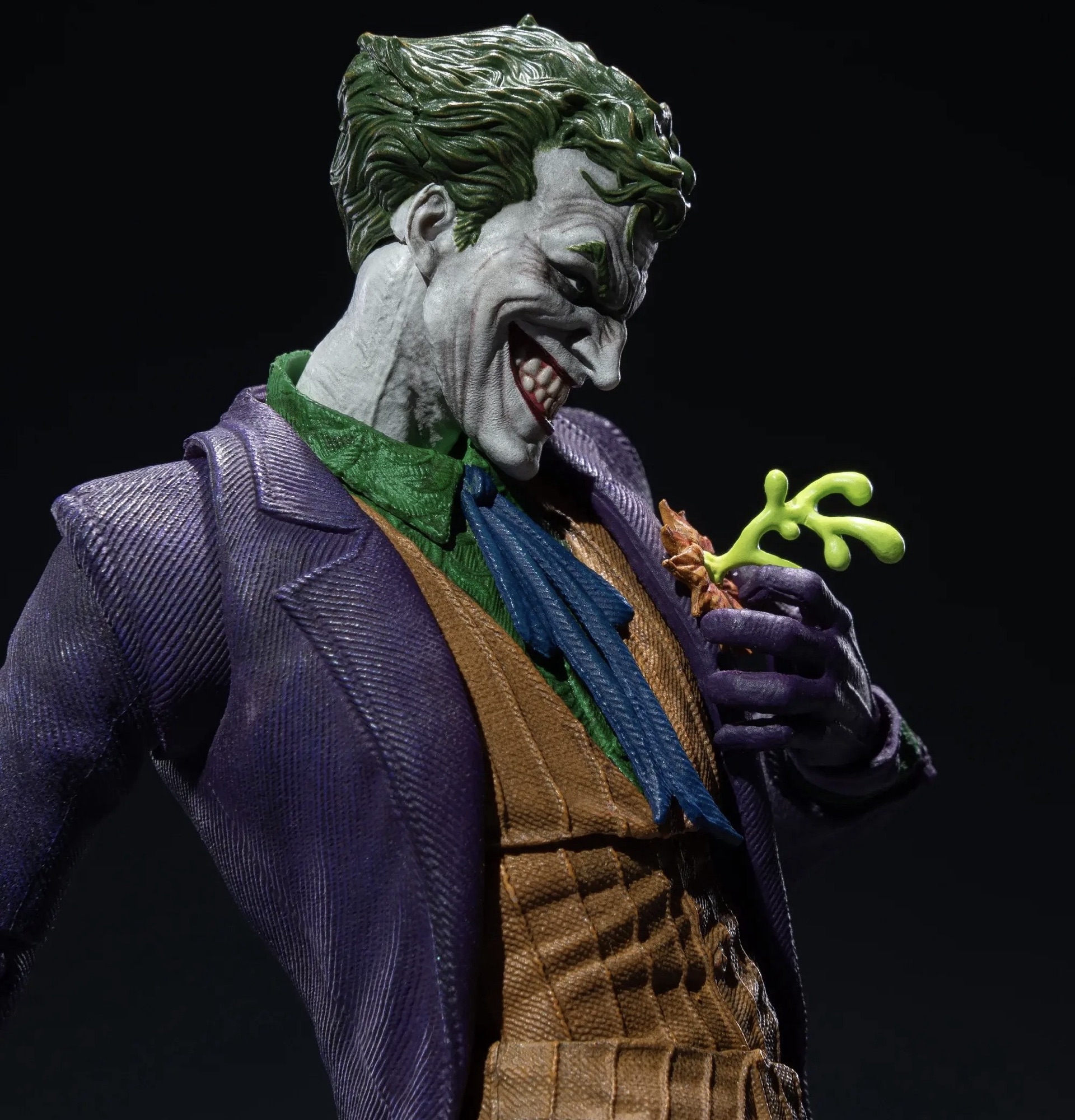 INART Joker: Looming Action Figure Release Lacks Photos